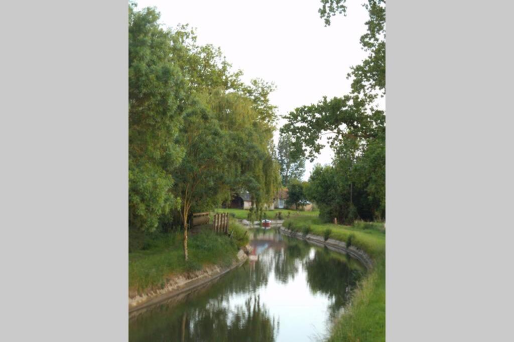 Villa Gite Aniel Meuble Au Coeur Du Marais Poitevin Maille  Exterior foto